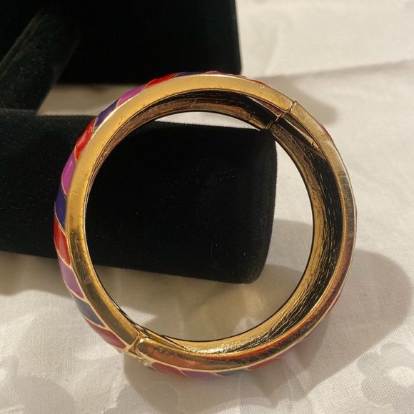 Vintage Gold And Enamel Clamper Bracelet - Picture 2 of 8